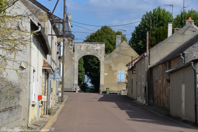 Le Château d'Asnois Nièvre Passion Nièvre Passion