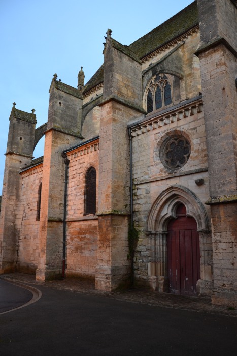 Église saint Pierre de Varzy