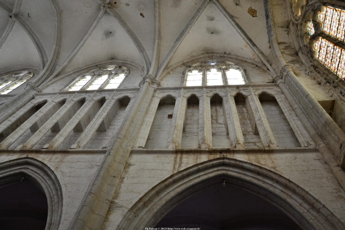 Église de Varzy vue de l'intérieur