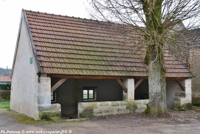 Grand Lavoir de Chivres