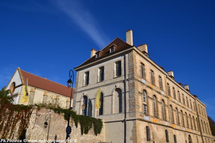 Monastère Saint-Léonard Corbigny Nièvre Passion