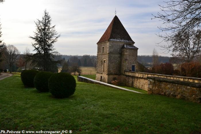Château de Beaumont la Férrière Nièvre Passion