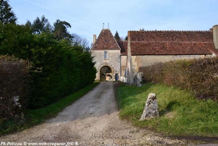 Château de Beaumont la Férrière Nièvre Passion