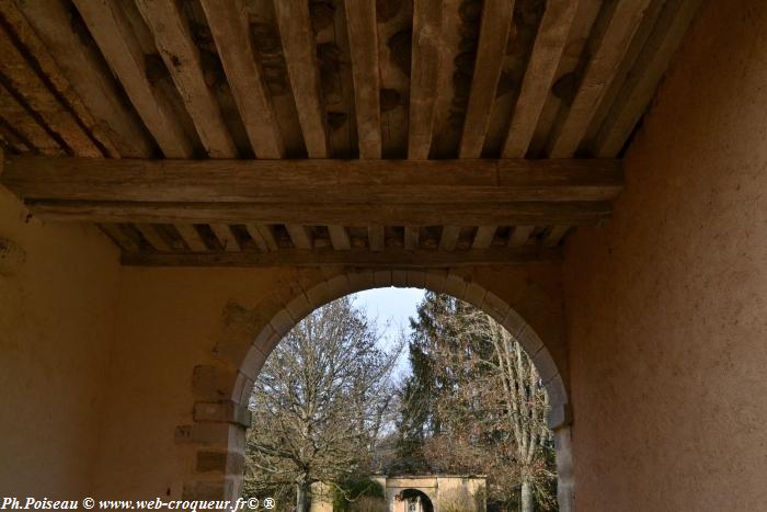 Château de Beaumont la Férrière Nièvre Passion