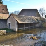 Lavoir du Saulet de Corbigny un beau patrimoine vernaculaire