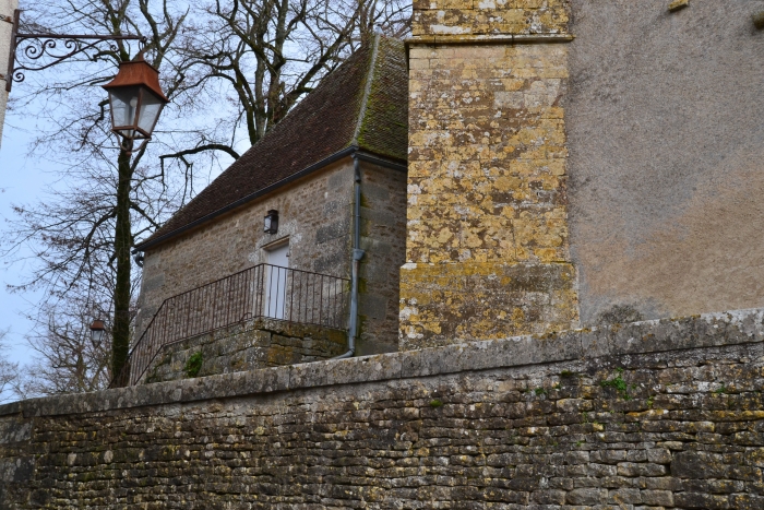 Église du Château de Saint Pierre du Mont Nièvre Passion