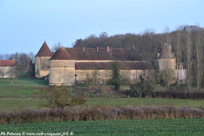Château des Créneaux Nièvre Passion