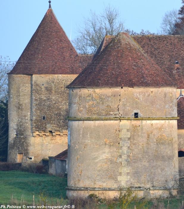 Château des Créneaux Nièvre Passion