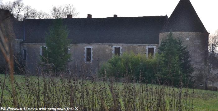 Château des Créneaux Nièvre Passion