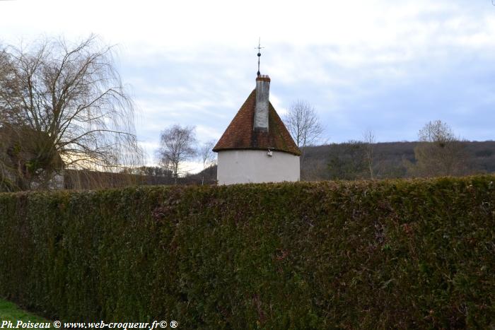 Château de Brinon-sur-beuvron Nièvre Passio