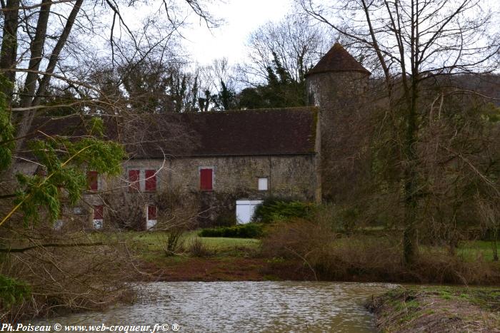 Château de Dompierre-sur-Nièvre 