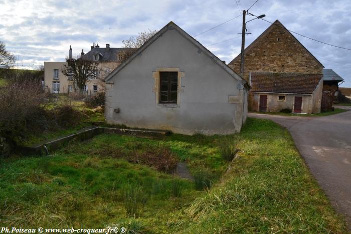 Lavoir de Bussy-la-Pesle