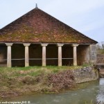 Lavoir de Mhers un patrimoine vernaculaire