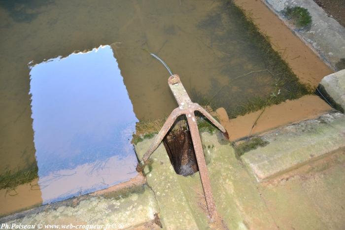 Le lavoir d'Arzembouy Nièvre Passion