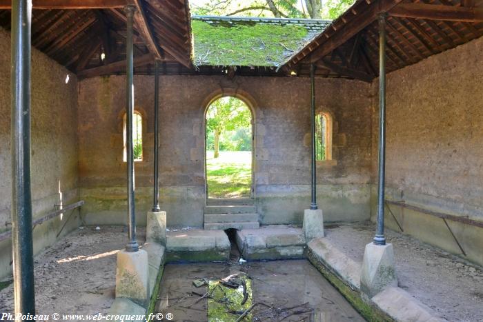 Lavoir Fontaine du Bouillon Nièvre Passion