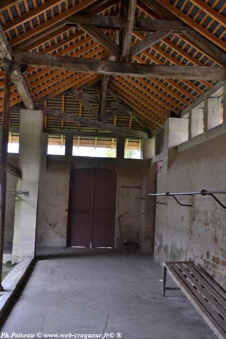 Lavoir de Châteauneuf-Val-de-Bargis Nièvre Passion