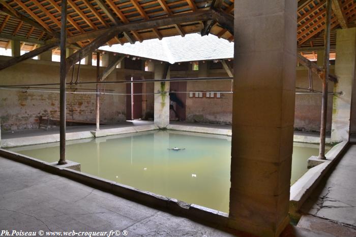 Lavoir de Châteauneuf-Val-de-Bargis Nièvre Passion