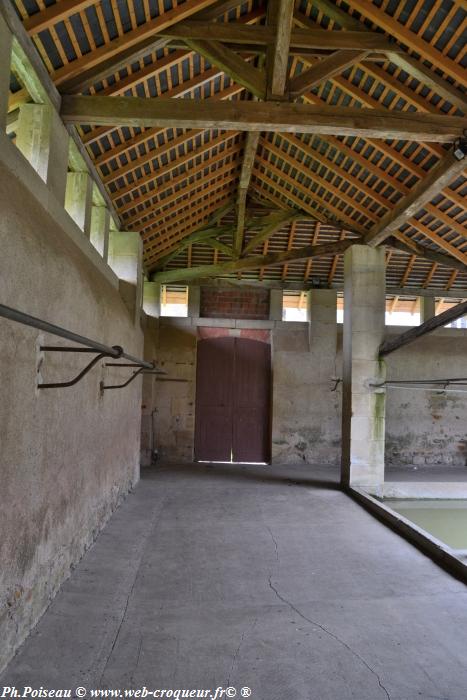 Lavoir de Châteauneuf-Val-de-Bargis Nièvre Passion