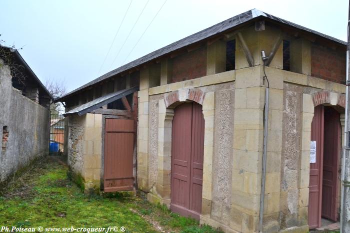 Lavoir de Châteauneuf-Val-de-Bargis Nièvre Passion