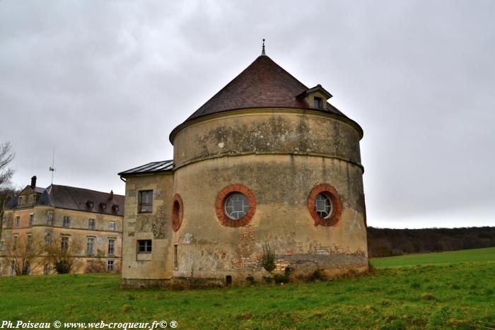 Colombier du château de Couloutre