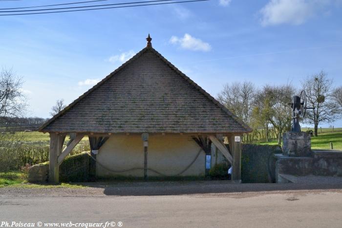 Lavoir d'Achun Nièvre Passion