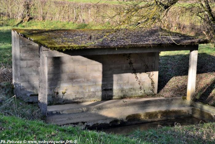 Petit Lavoir de Lichy un patrimoine de Bona