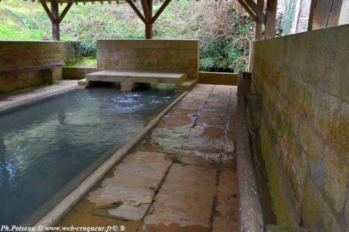 Lavoir de la "Fontaine aux canards"