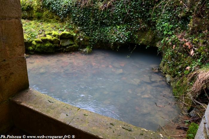 Lavoir de la "Fontaine aux canards"