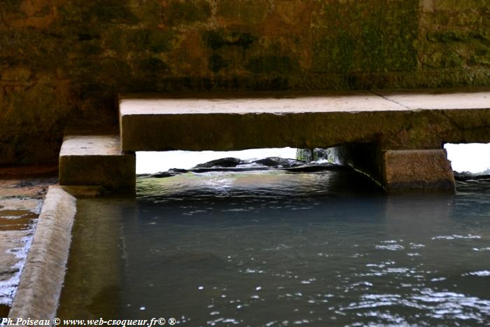 Lavoir de la "Fontaine aux canards"
