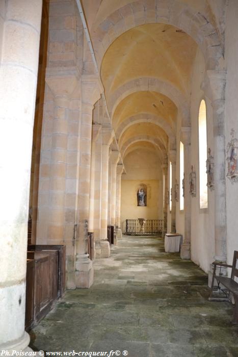 L'église de Lurcy le Bourg Nièvre Passion