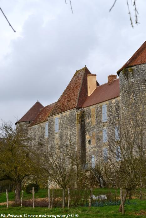Château la Motte-Josserand Nièvre Passion