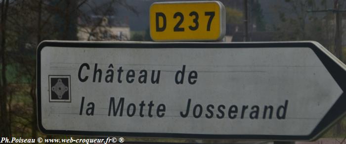 Château la Motte-Josserand Nièvre Passion