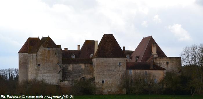 Château la Motte-Josserand Nièvre Passion
