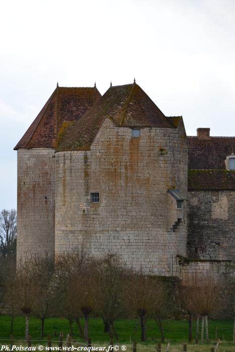 Château la Motte-Josserand Nièvre Passion