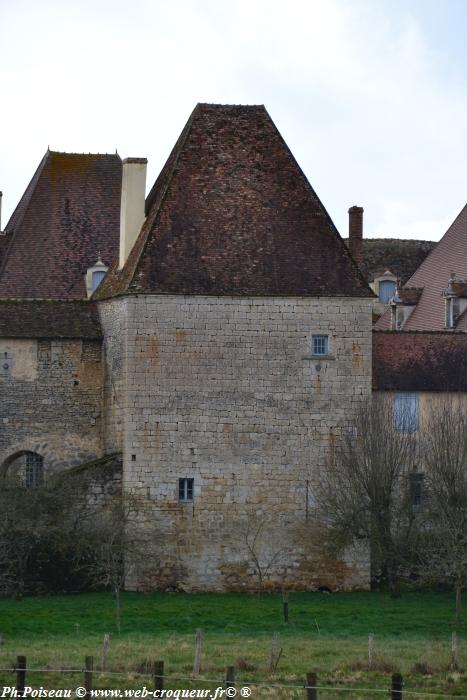 Château la Motte-Josserand Nièvre Passion