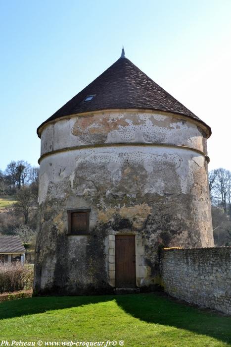 Le colombier de Cessy les Bois