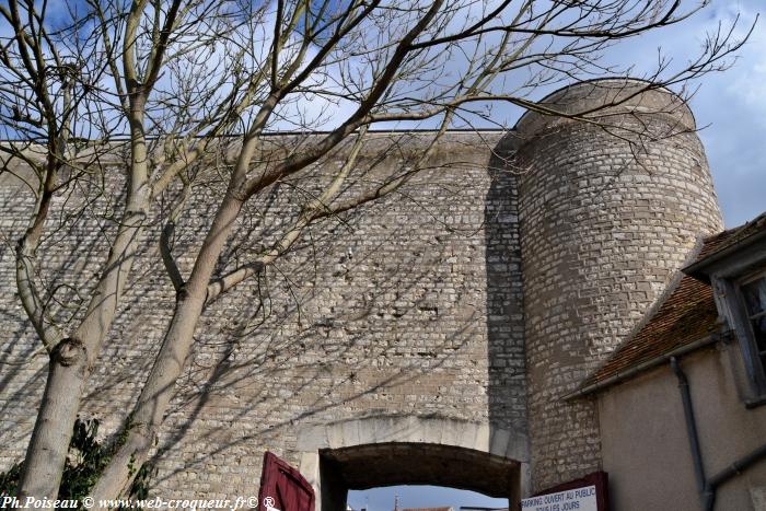 Château fort de Cosne Cours sur Loire Nièvre Passion