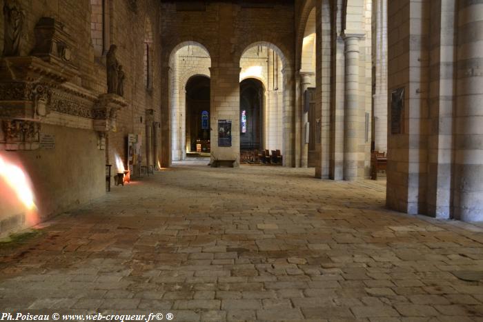 L'Abbaye Notre Dame de La Charité Nièvre Passion