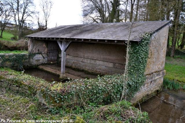 Lavoir de l'étang de Chazeuil Nièvre Passion