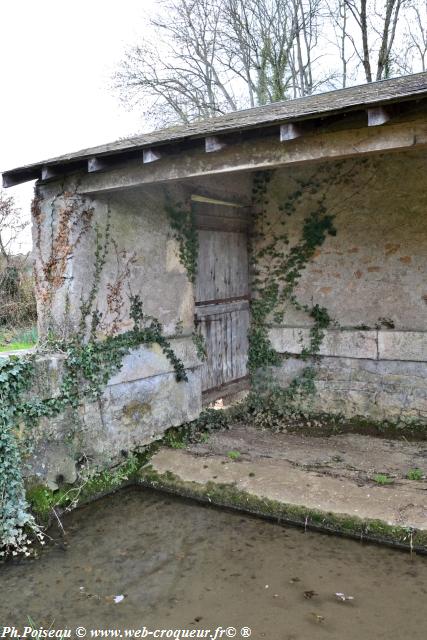 Lavoir de l'étang de Chazeuil Nièvre Passion