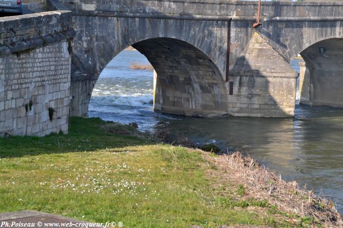 Pont de la Loire Nièvre Passion