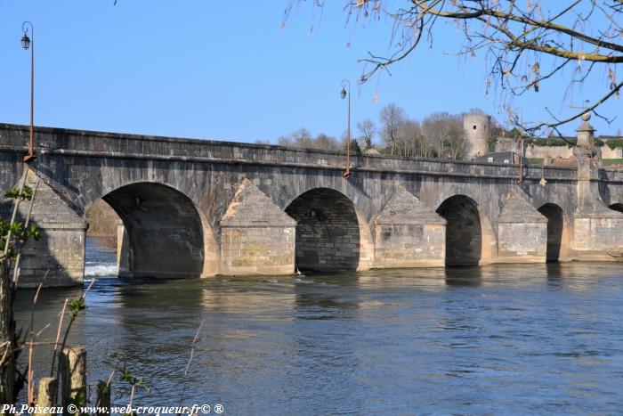 Pont de la Loire Nièvre Passion