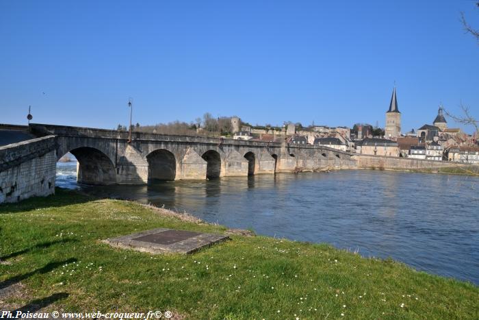 Pont de la Loire Nièvre Passion