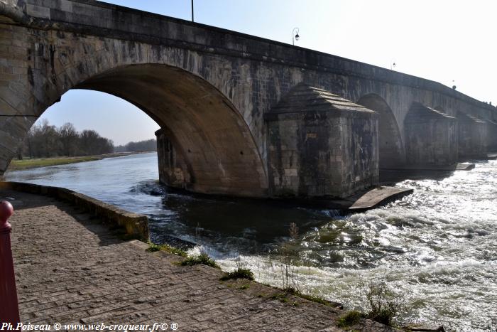 Pont de la Loire Nièvre Passion