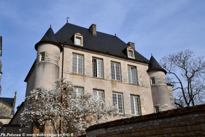 Château de "Pouilly sur Loire"