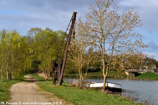 La Grue du canal de Gimouille