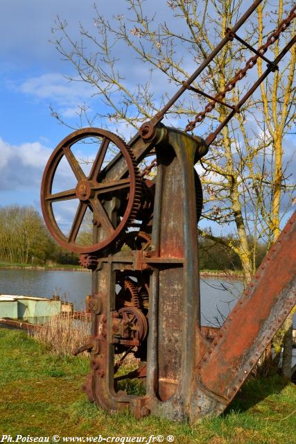 La Grue du canal de Gimouille