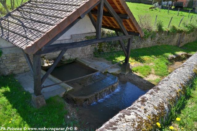 Le lavoir de Neuffontaines
