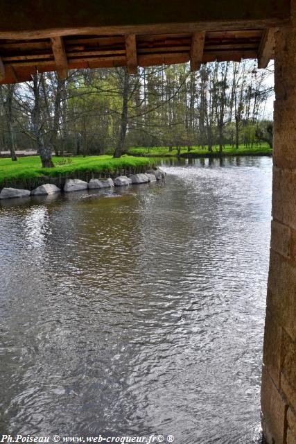 Lavoir de Monceaux le Comte Nièvre Passion