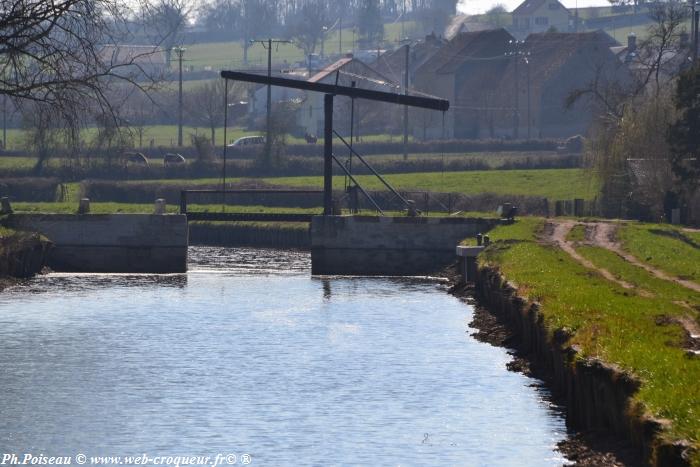 Pont Levis de Dirol